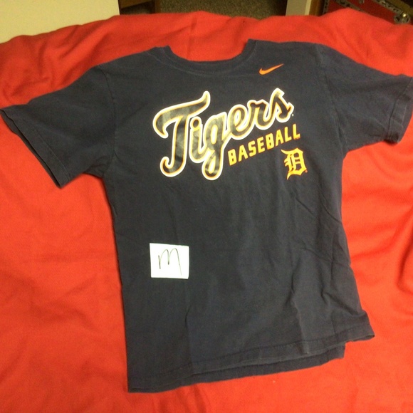 DETROIT Tigers tshirt - Picture 1 of 1